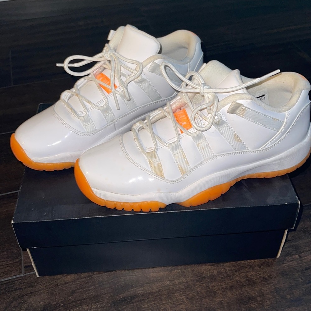 Air jordan 11 retro low citrus 11s
